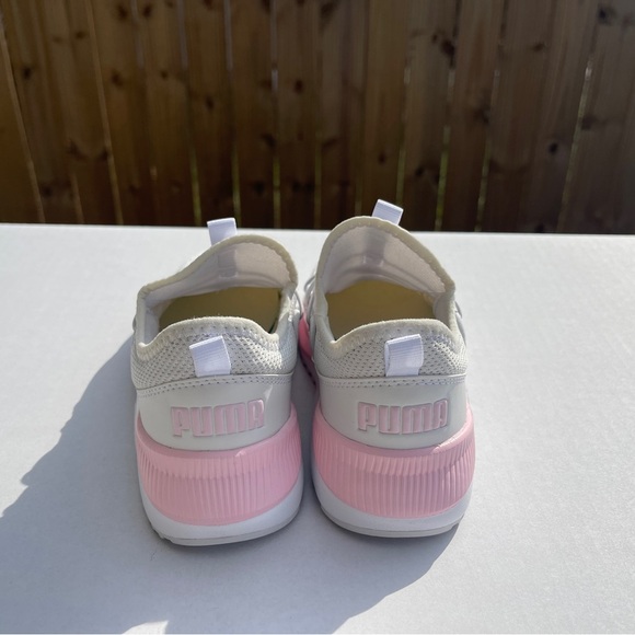 NWOT Puma Pacer Future Web Slip On Pink Size 3c - Picture 4 of 8